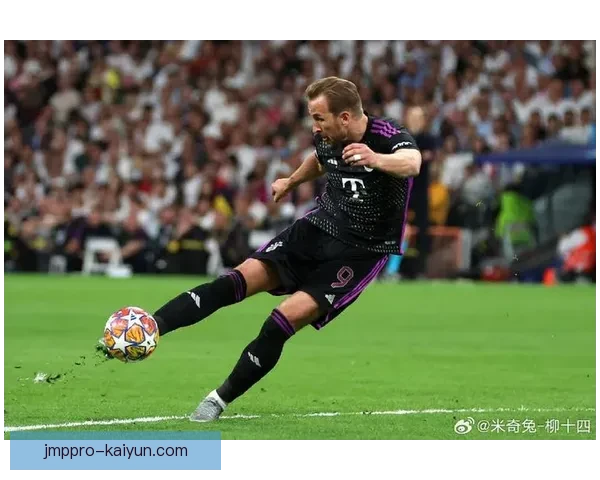 诺伊尔门将再创辉煌，关键时刻表现出色助力球队胜利