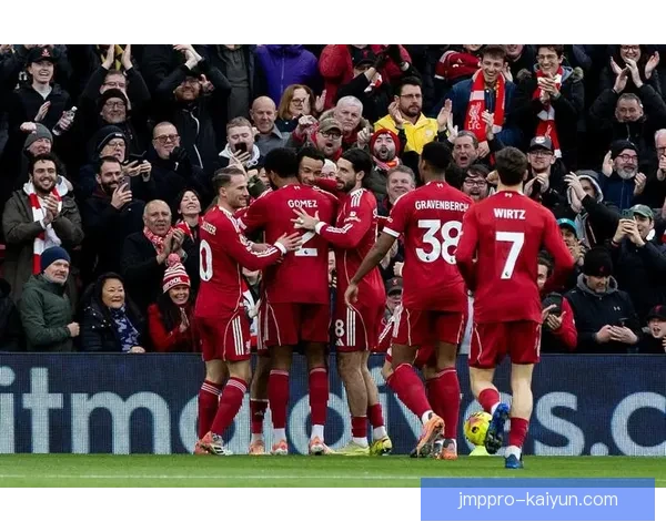 英超阿森纳不败赛季表现稳健，状态回暖引发关注