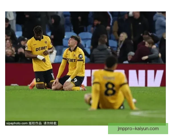 英超罗杰斯面临挑战，球队状态回暖值得关注