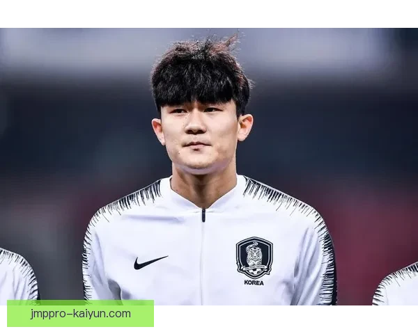 金玟哉在防守表现上引发与拉莫斯比较的关注和讨论